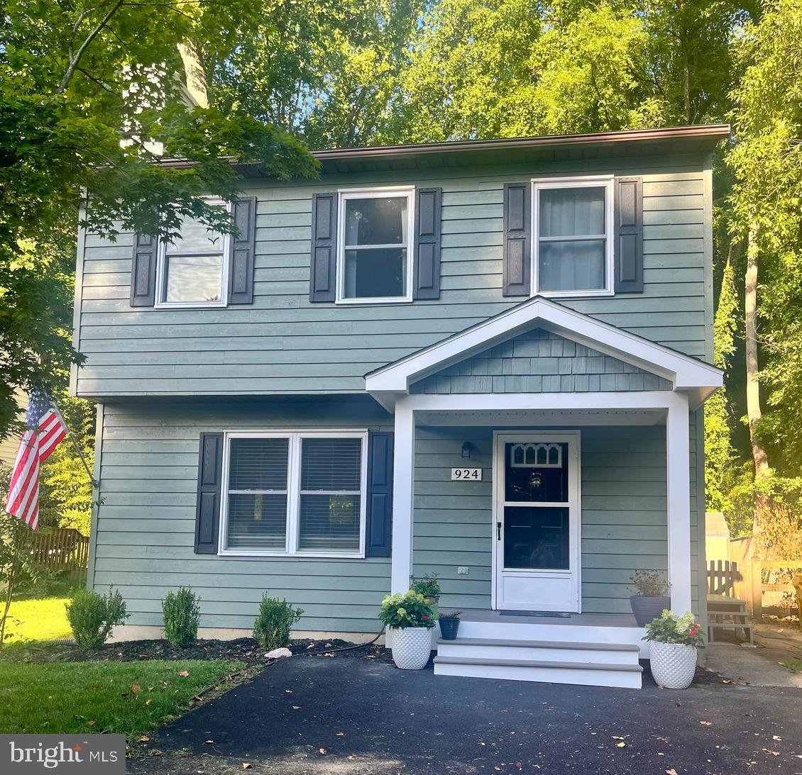 924 N Forest Trail, Crownsville