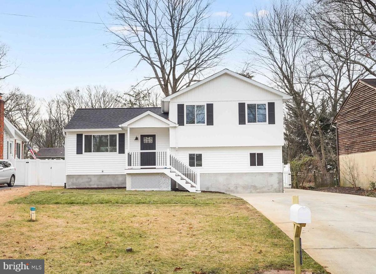 1015 Mount Holly Drive, Annapolis