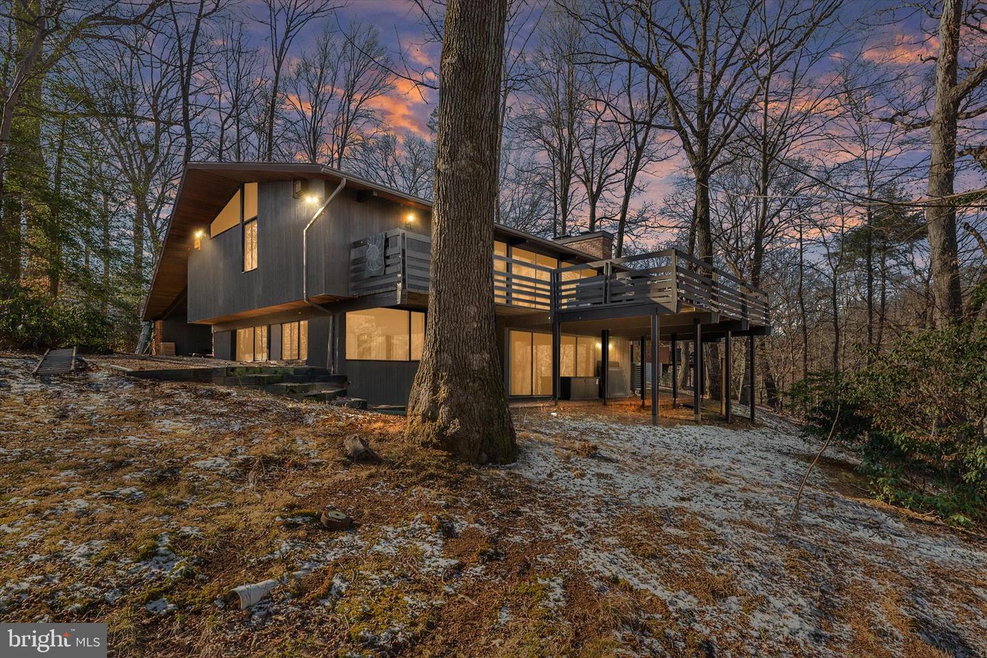 900 Coachway, Annapolis