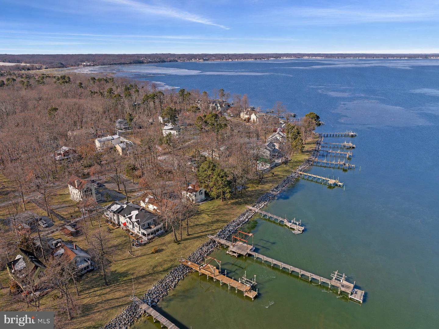 852 Bay Front Avenue