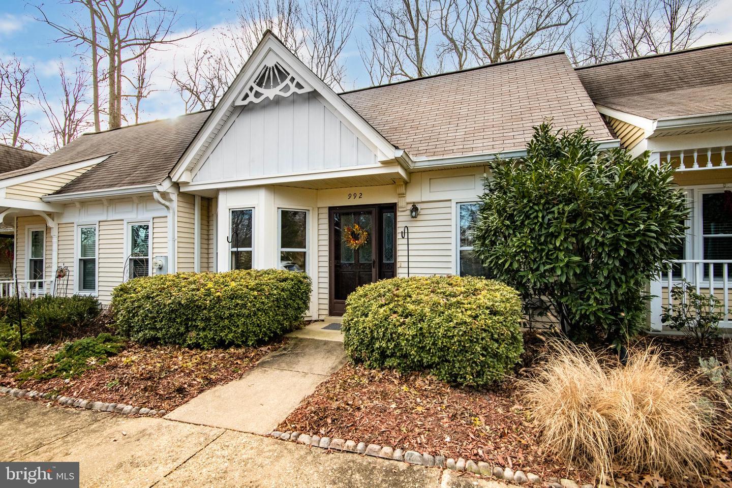 992 Riversedge Circle, Annapolis
