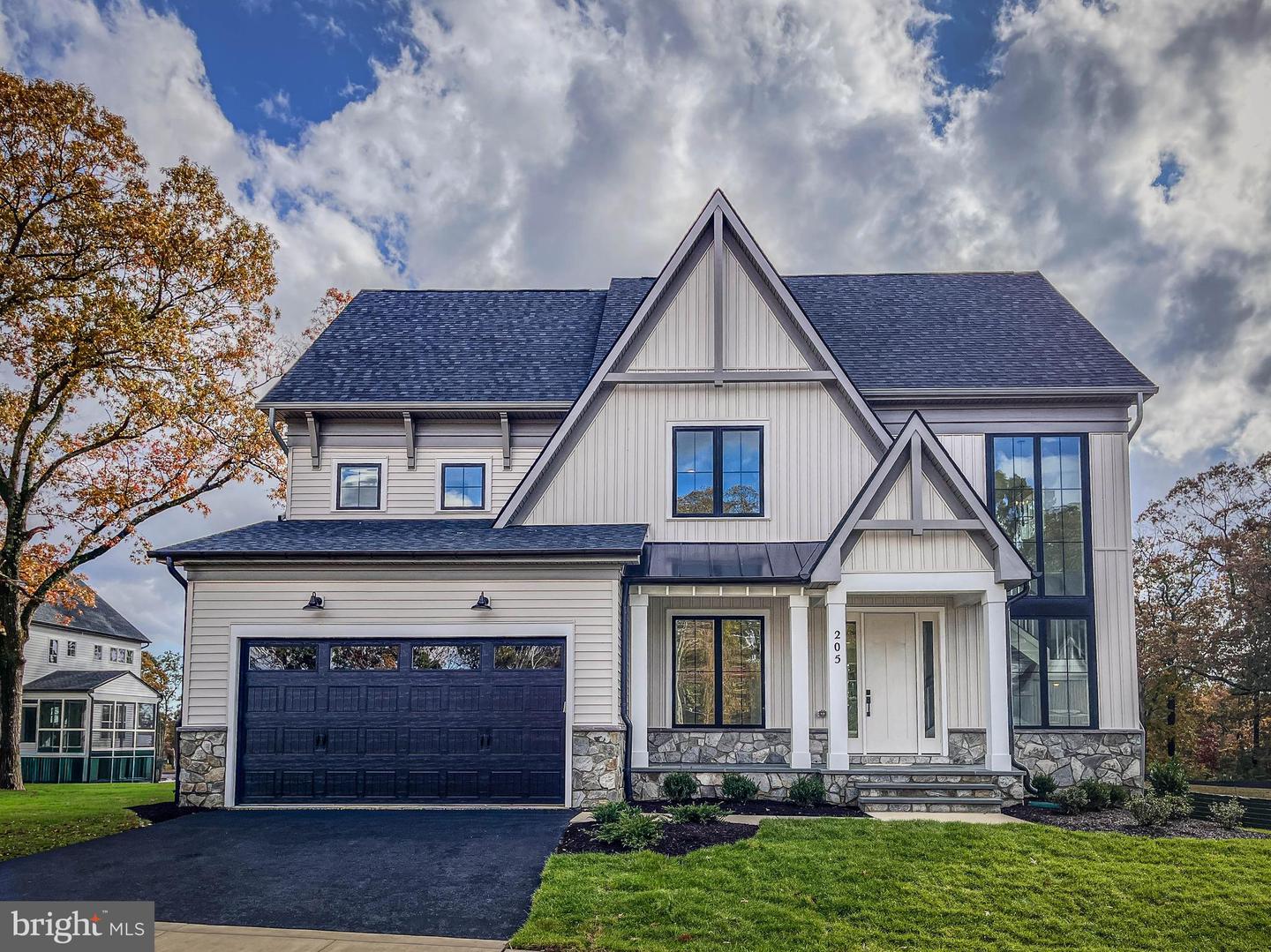 205 Cahill Ave