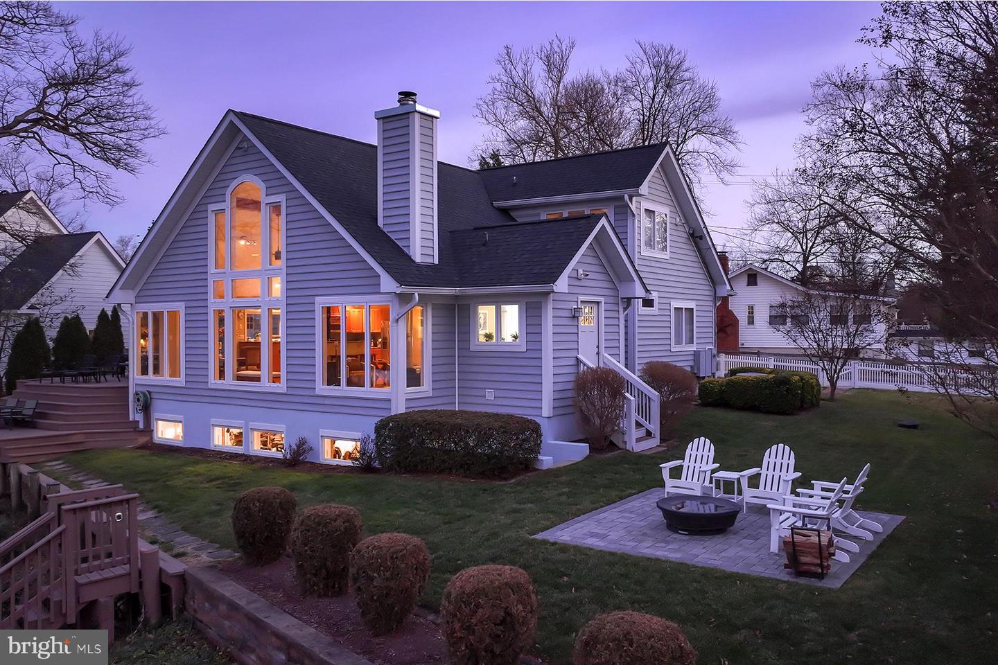 315 Cove Road, Riva