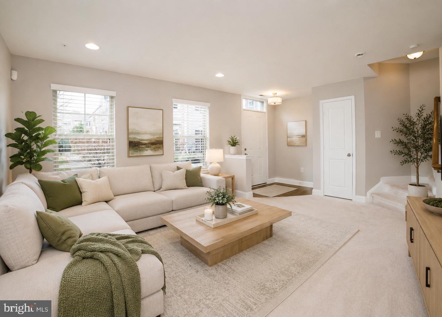 102 Vanguard Lane