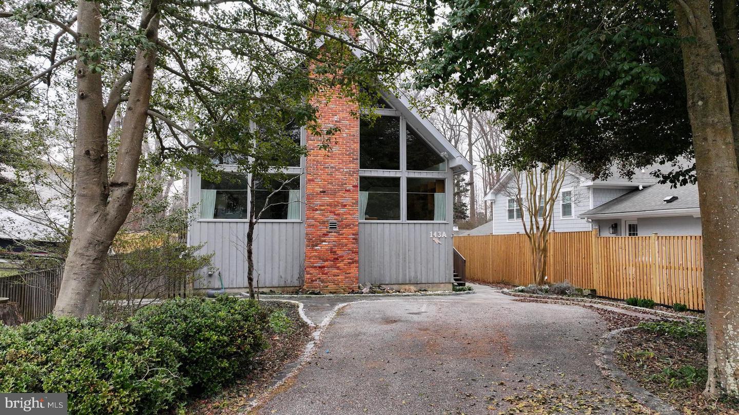143 E Lake Drive, Annapolis