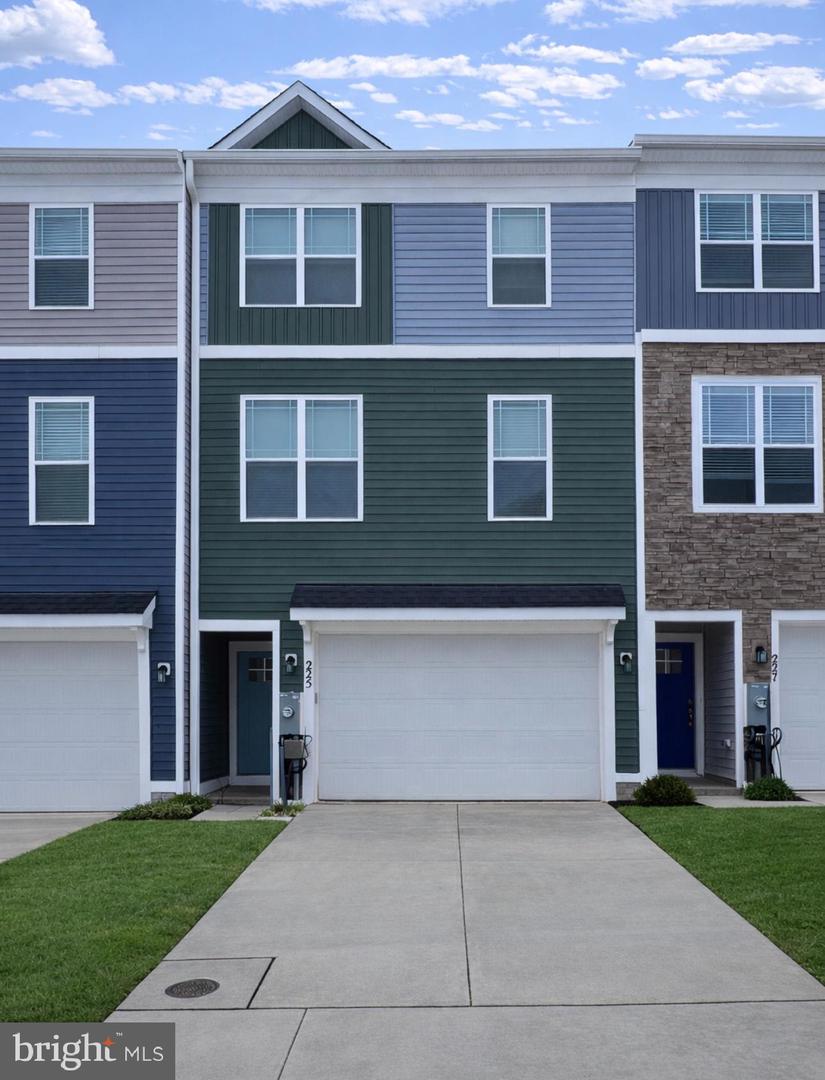 225 Jenkins Way
