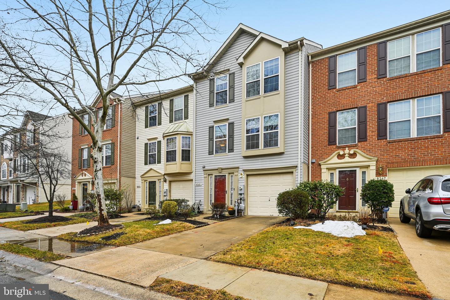 8345 Brooktree Street, Laurel