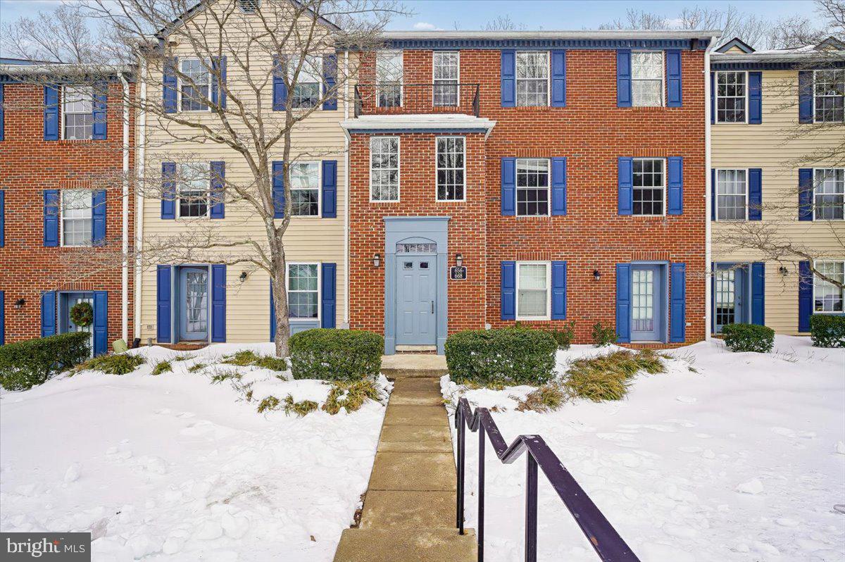 656 Newbridge Court #4-656, Arnold