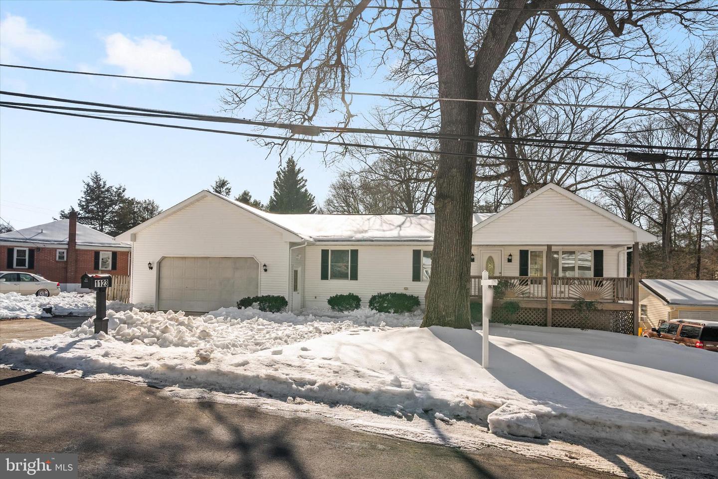 1123 Oak View Drive, Crownsville