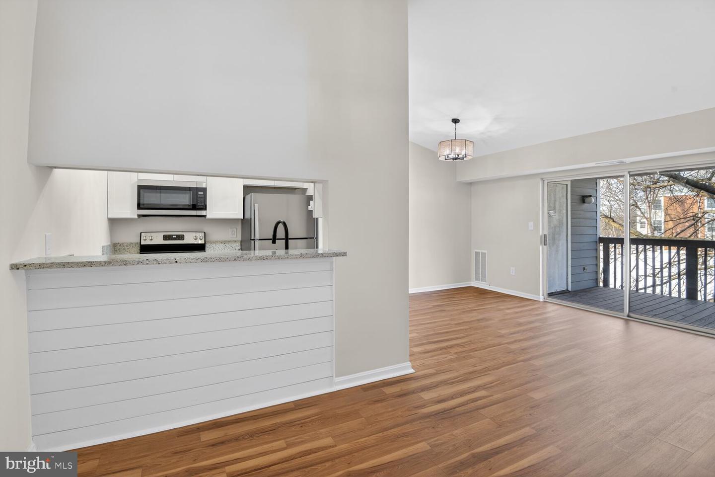 6801 White Water Way #301, Glen Burnie