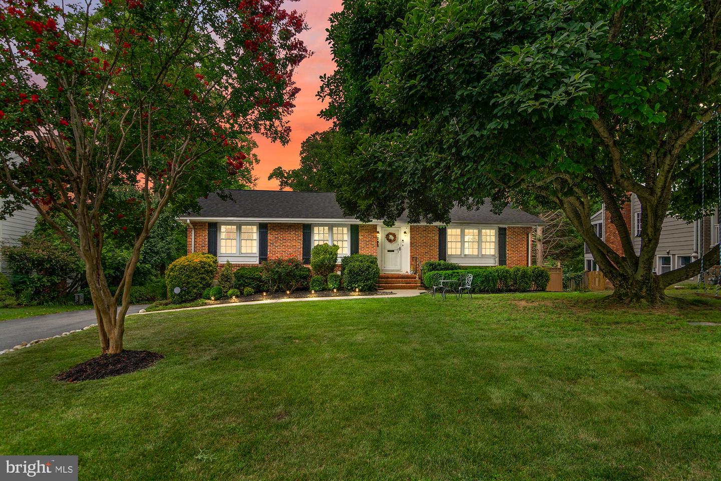 296 Halsey Road