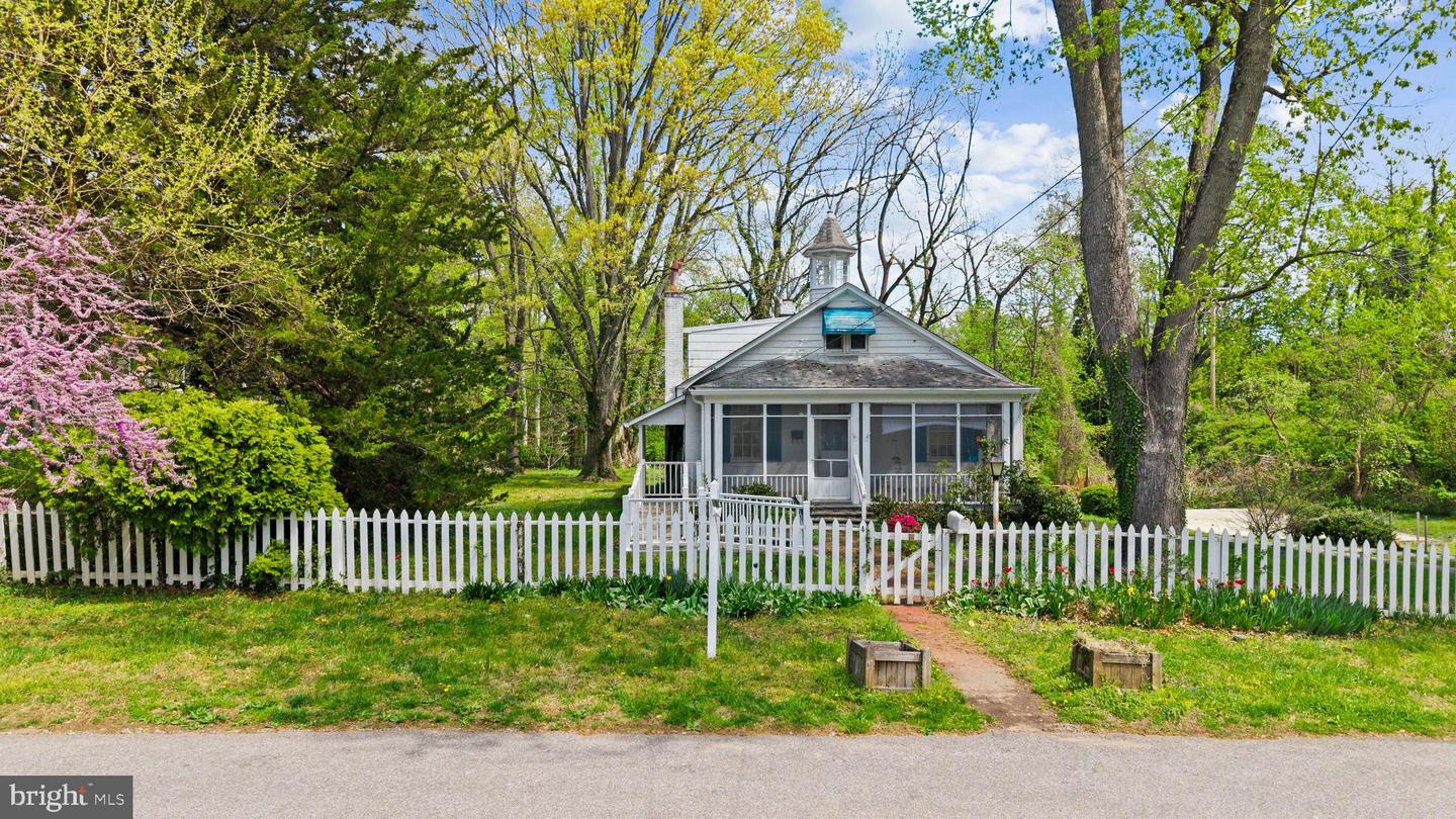 4 Shiley Street