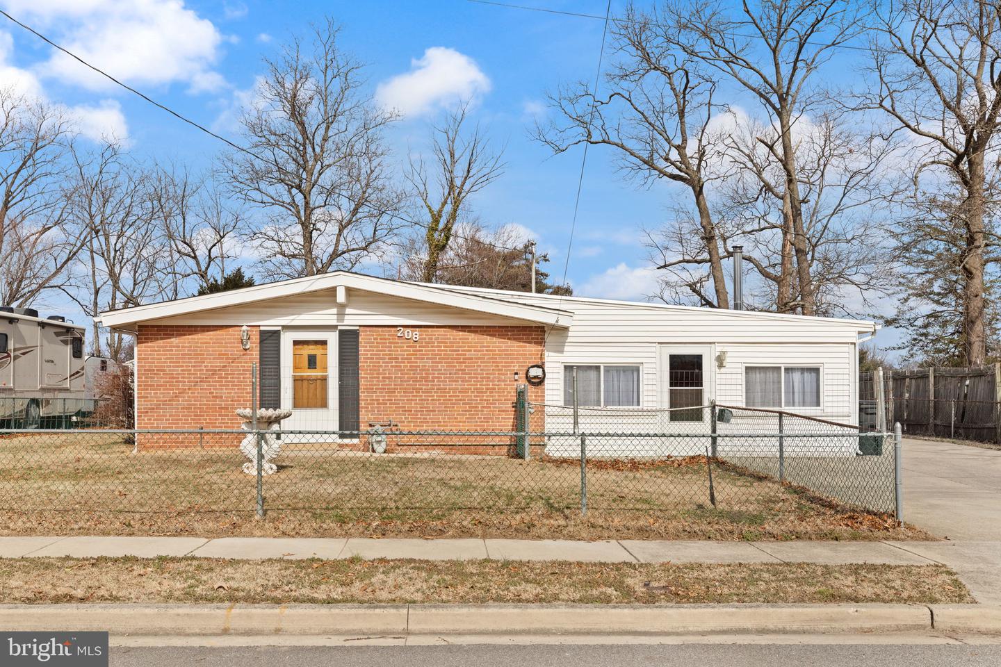 208 Gloucester Drive, Glen Burnie
