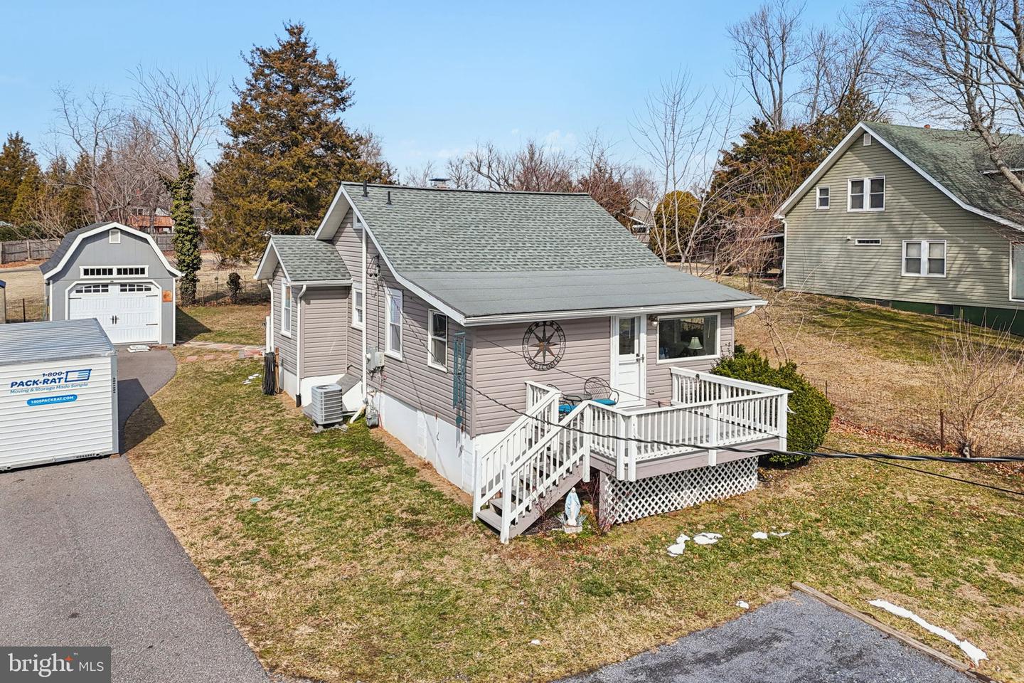3132 Riva Road, Riva