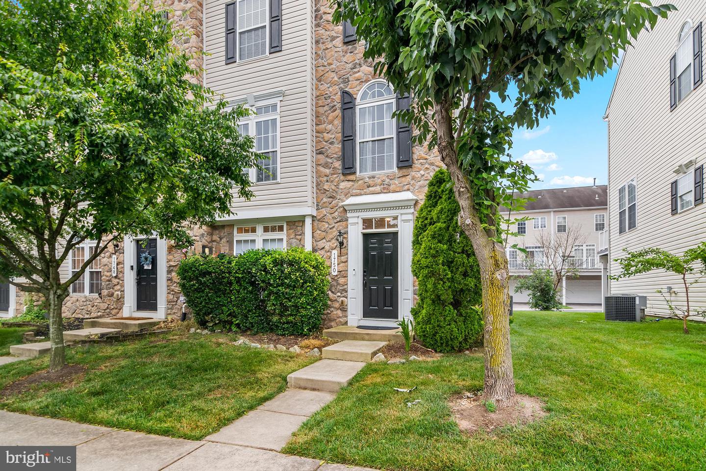 1750 Theale Way, Hanover