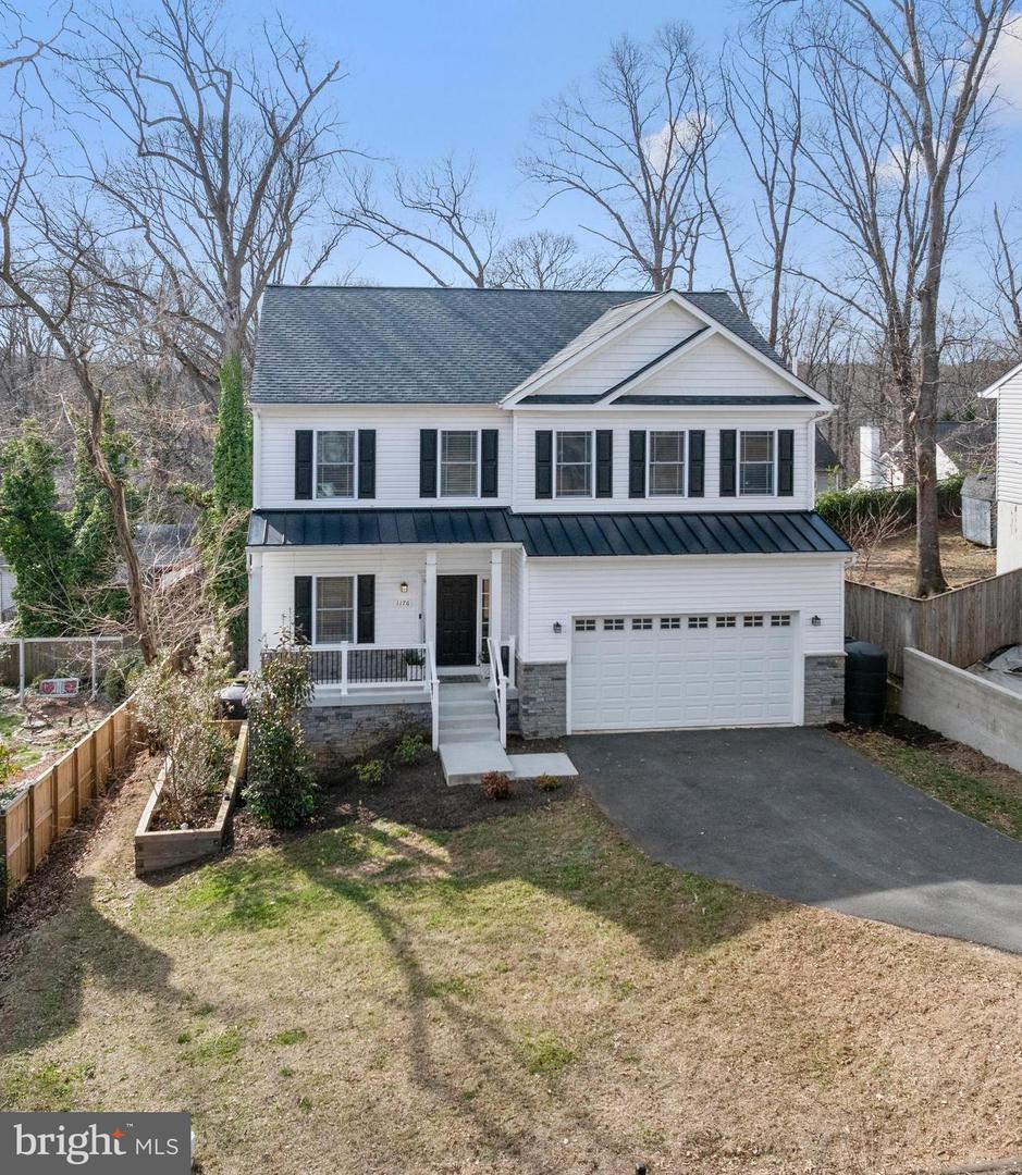 1176 Green Holly Drive, Annapolis