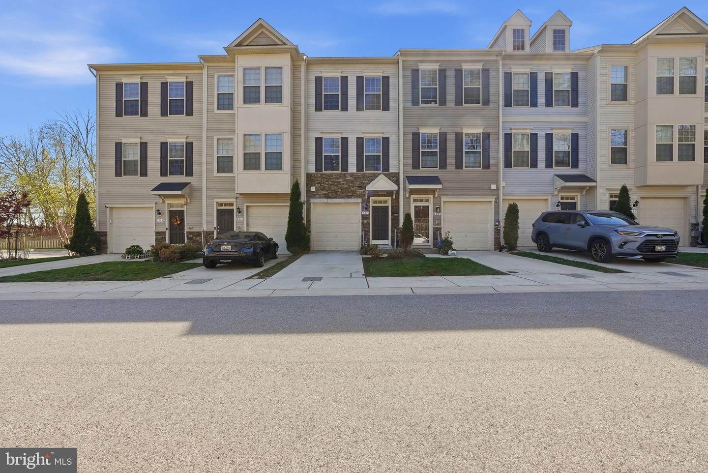 8219 Hollow Court, Severn