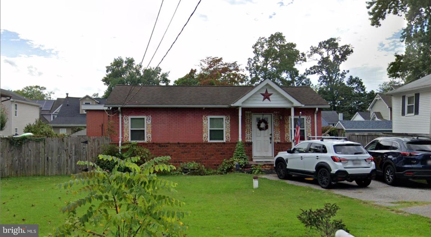 1808 Longwood Road, Edgewater