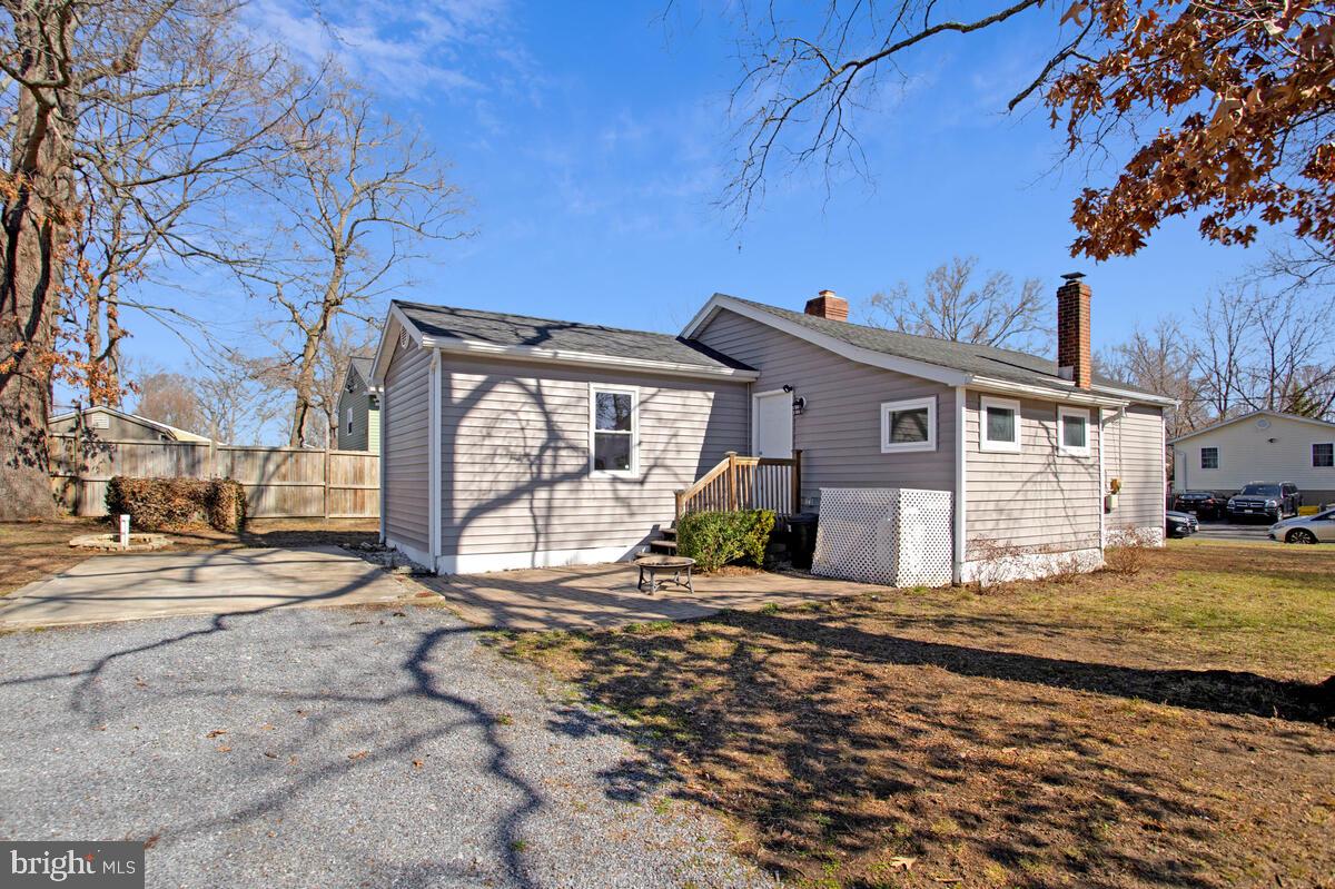 1916 Ridgeville Road, Edgewater