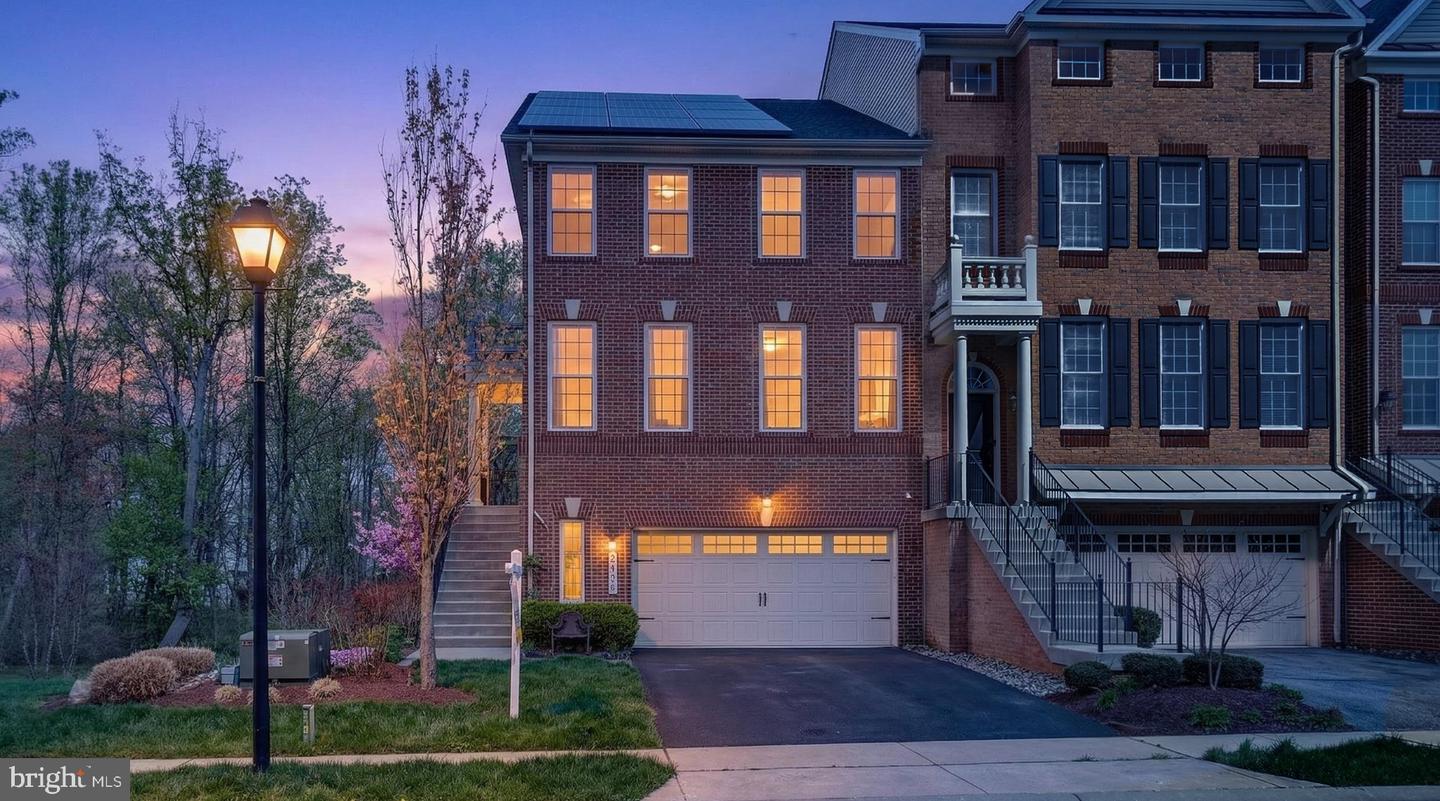 1313 Grand Canopy Drive, Severn