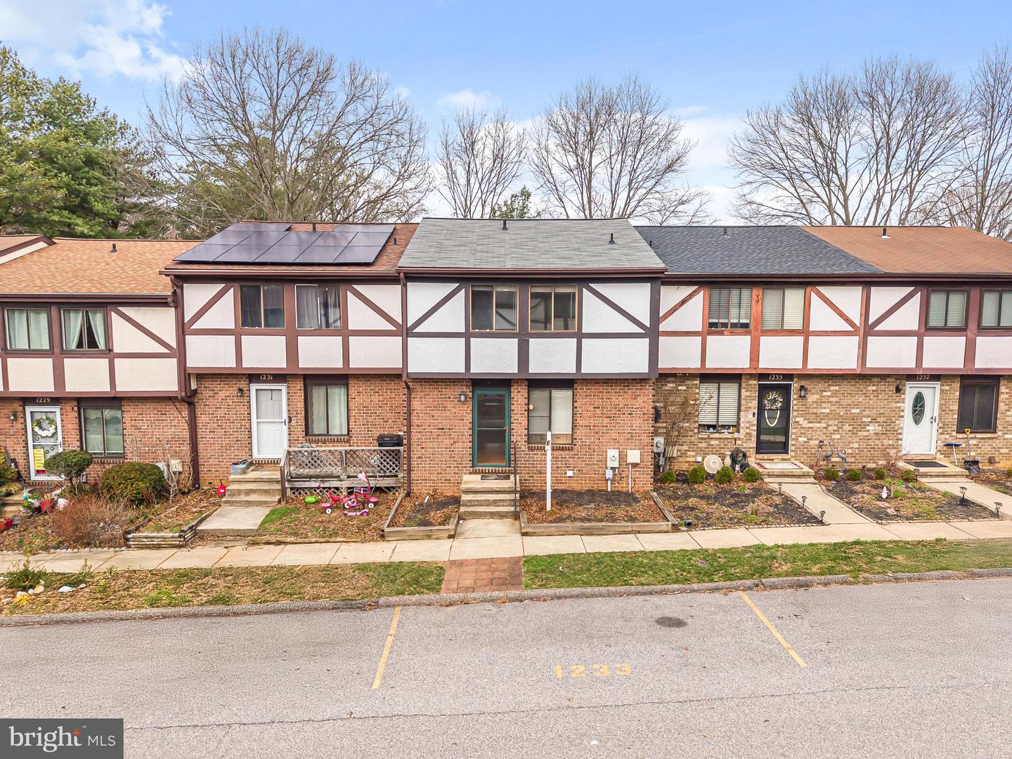 1233 Birchcrest Court, Arnold