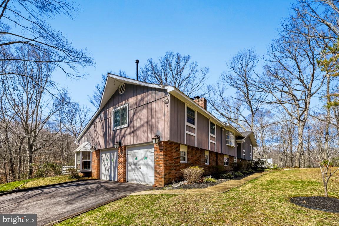 2110 Hallmark Drive