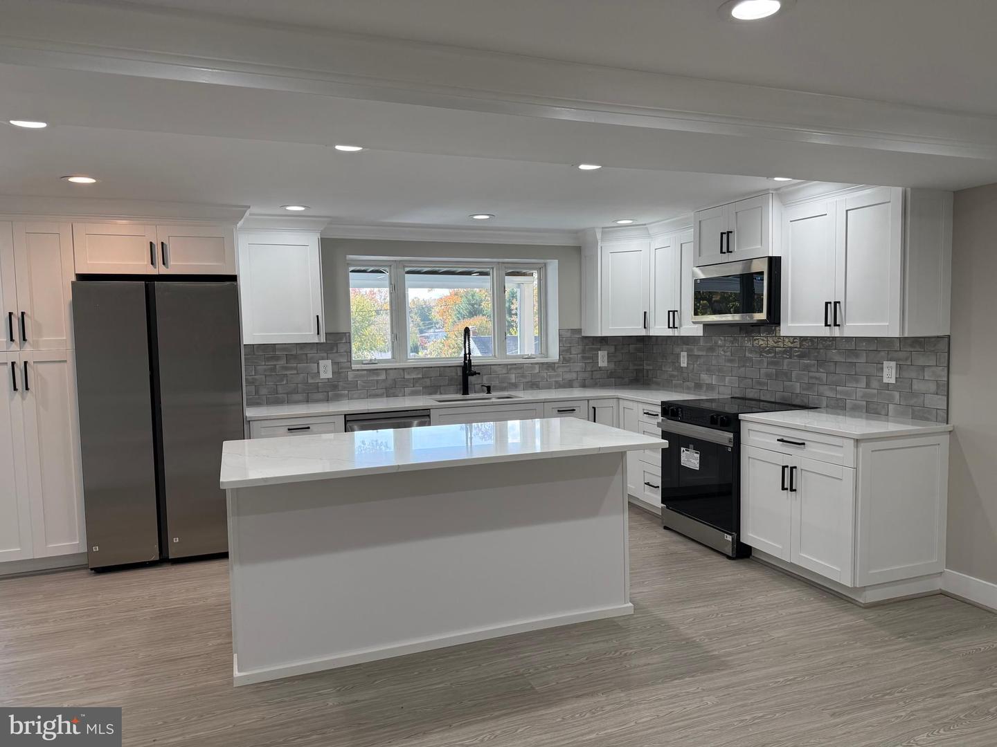 453 Walnut Drive