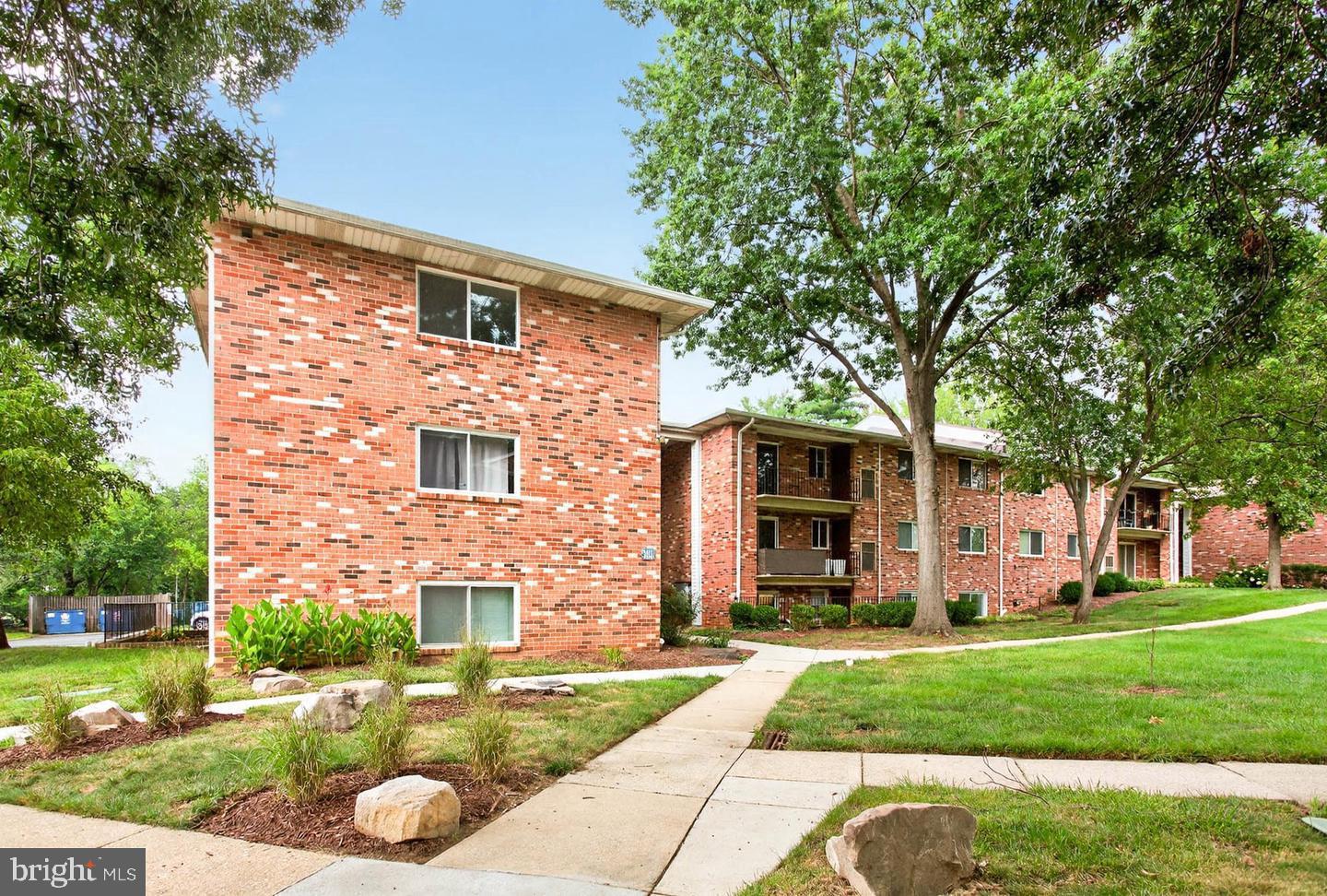 205 Victor Parkway #205d