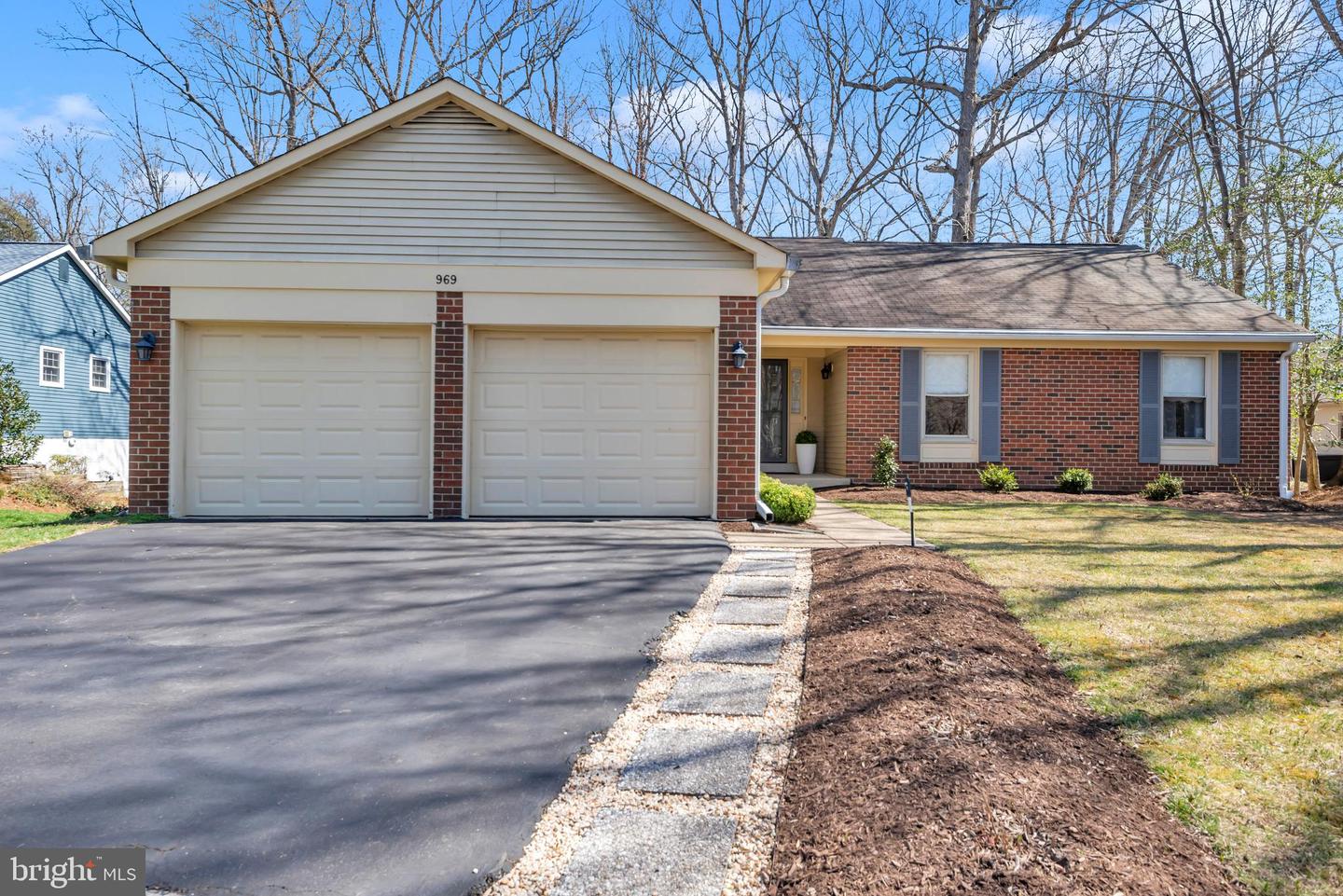 969 Running Brook Way, Annapolis
