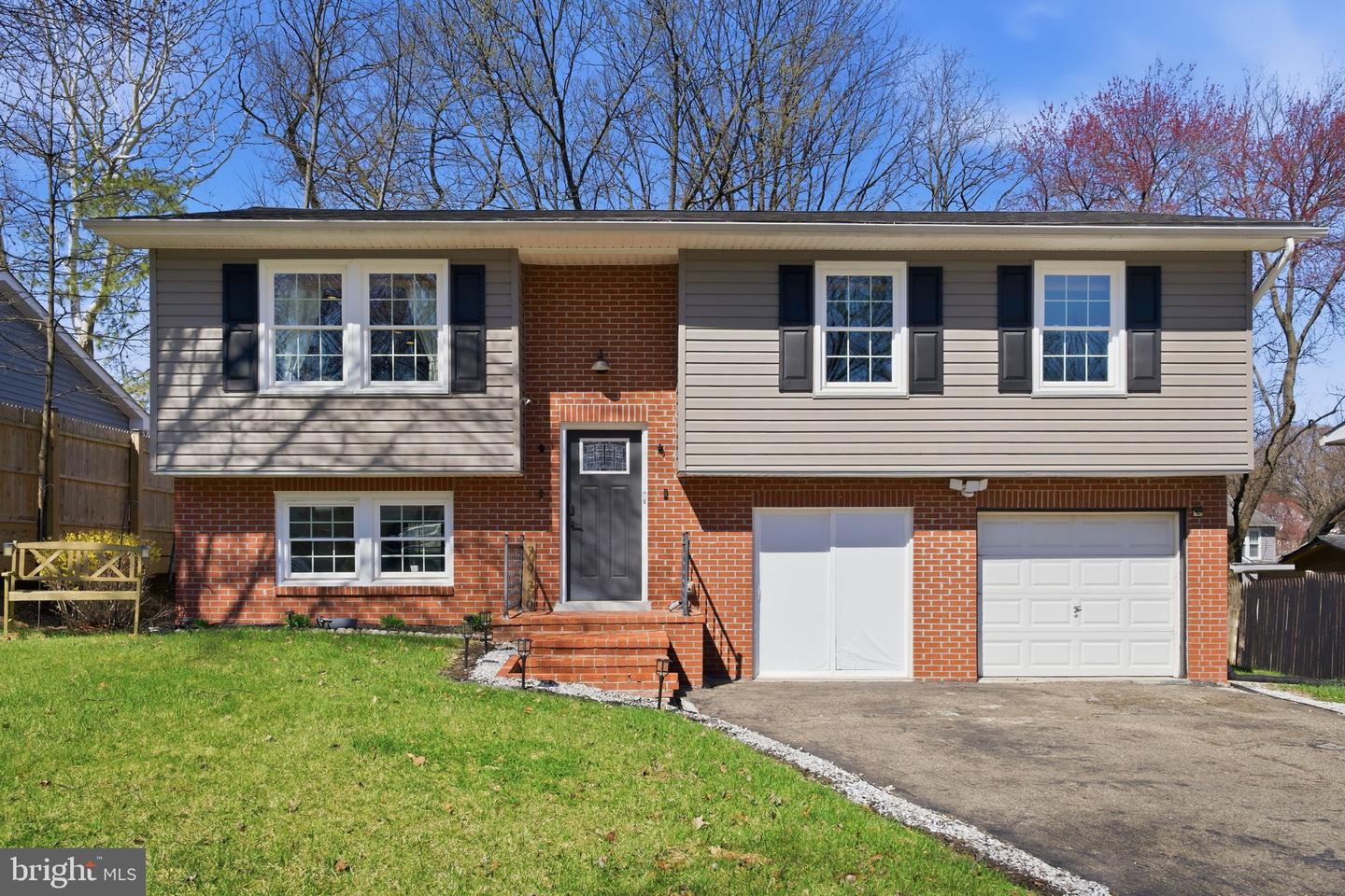 7926 Tower Court Road, Severn