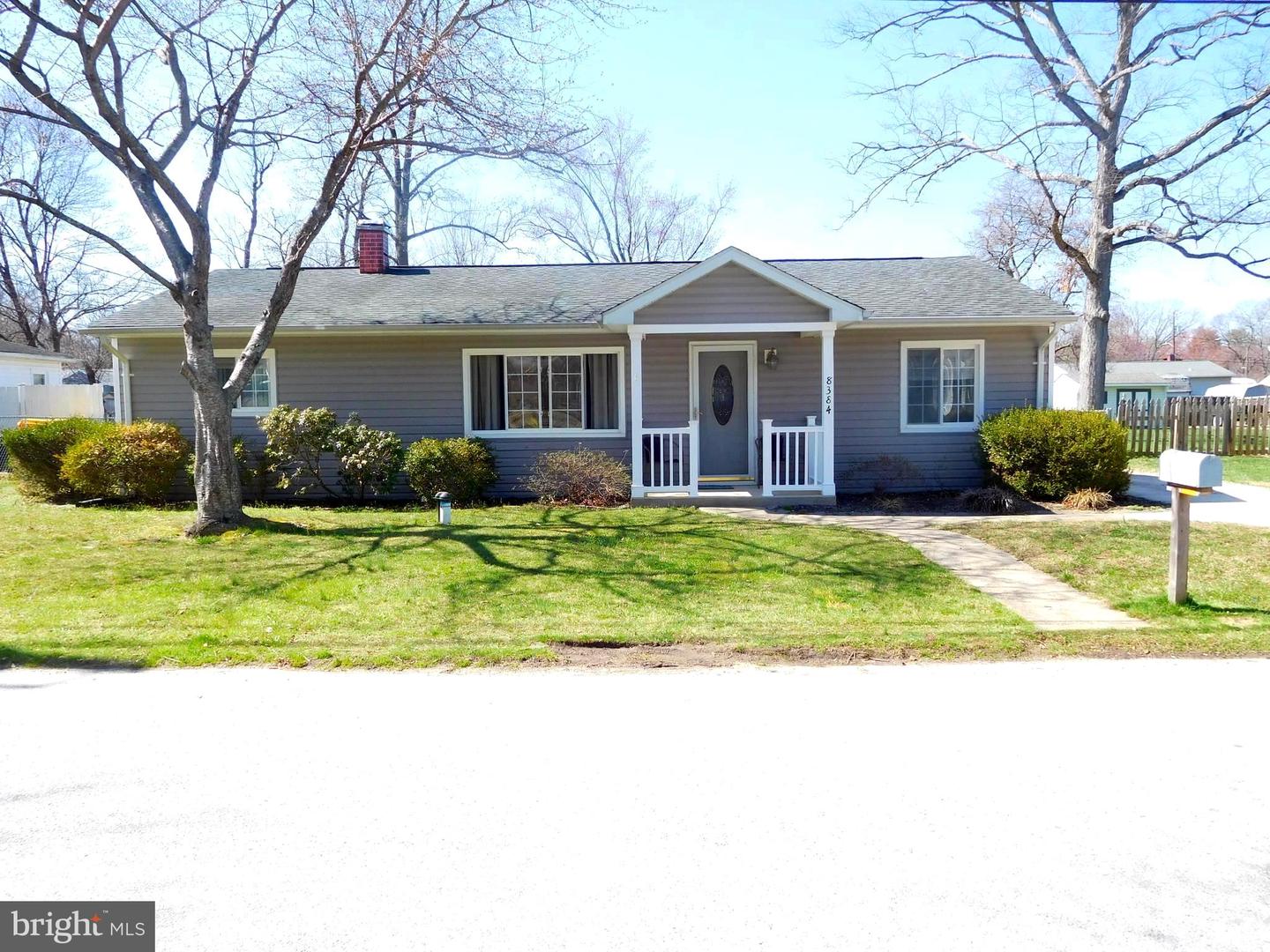 8384 Forest Drive, Pasadena