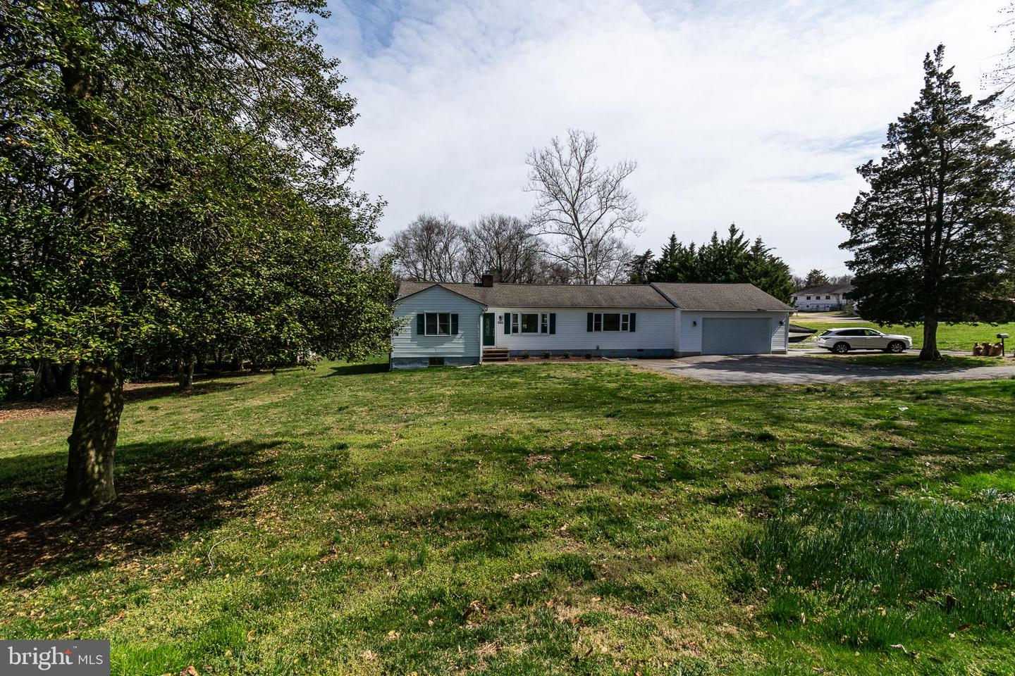 885 Cecil Avenue S, Millersville