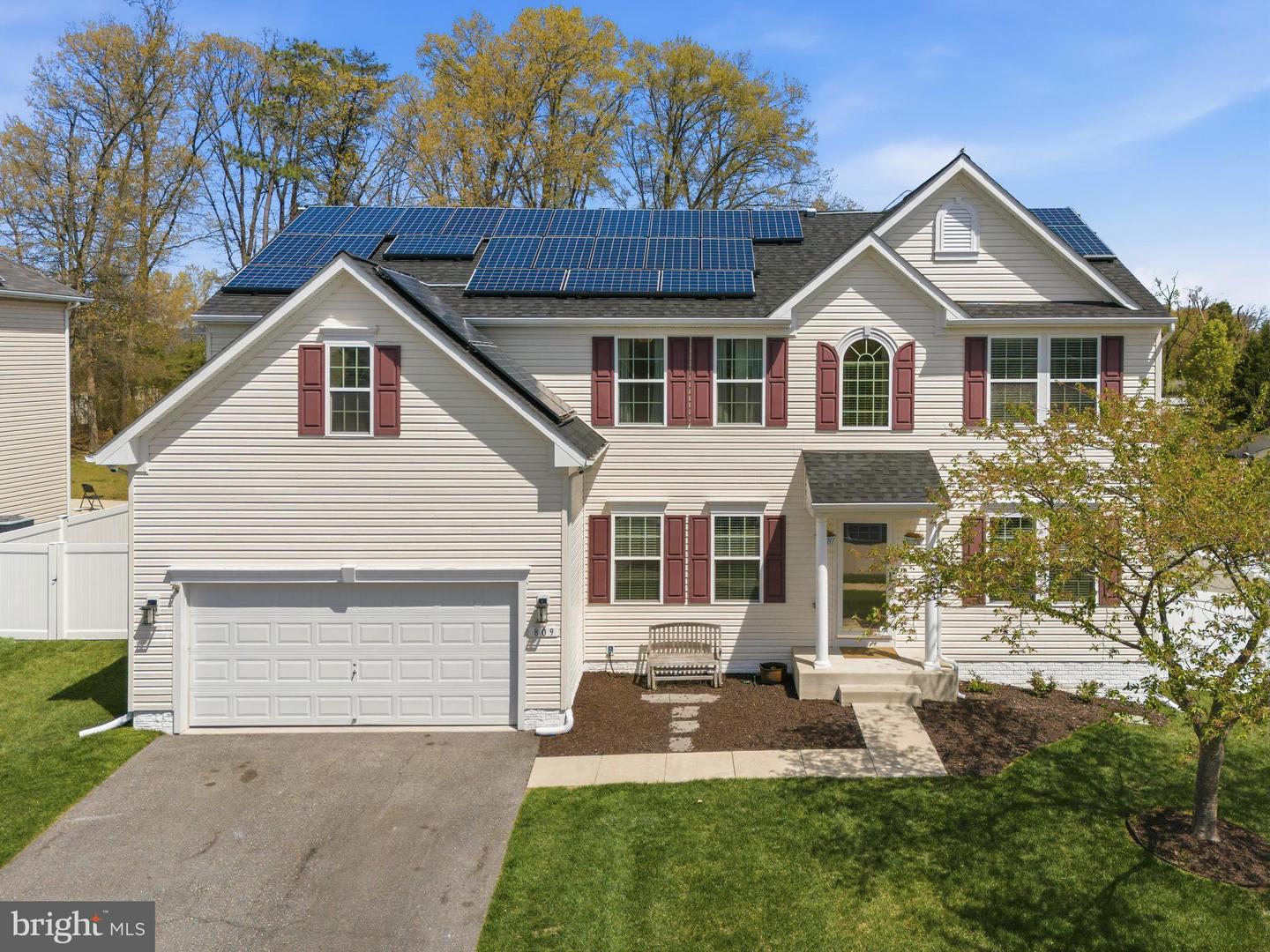 809 Janet Dale Lane, Severn