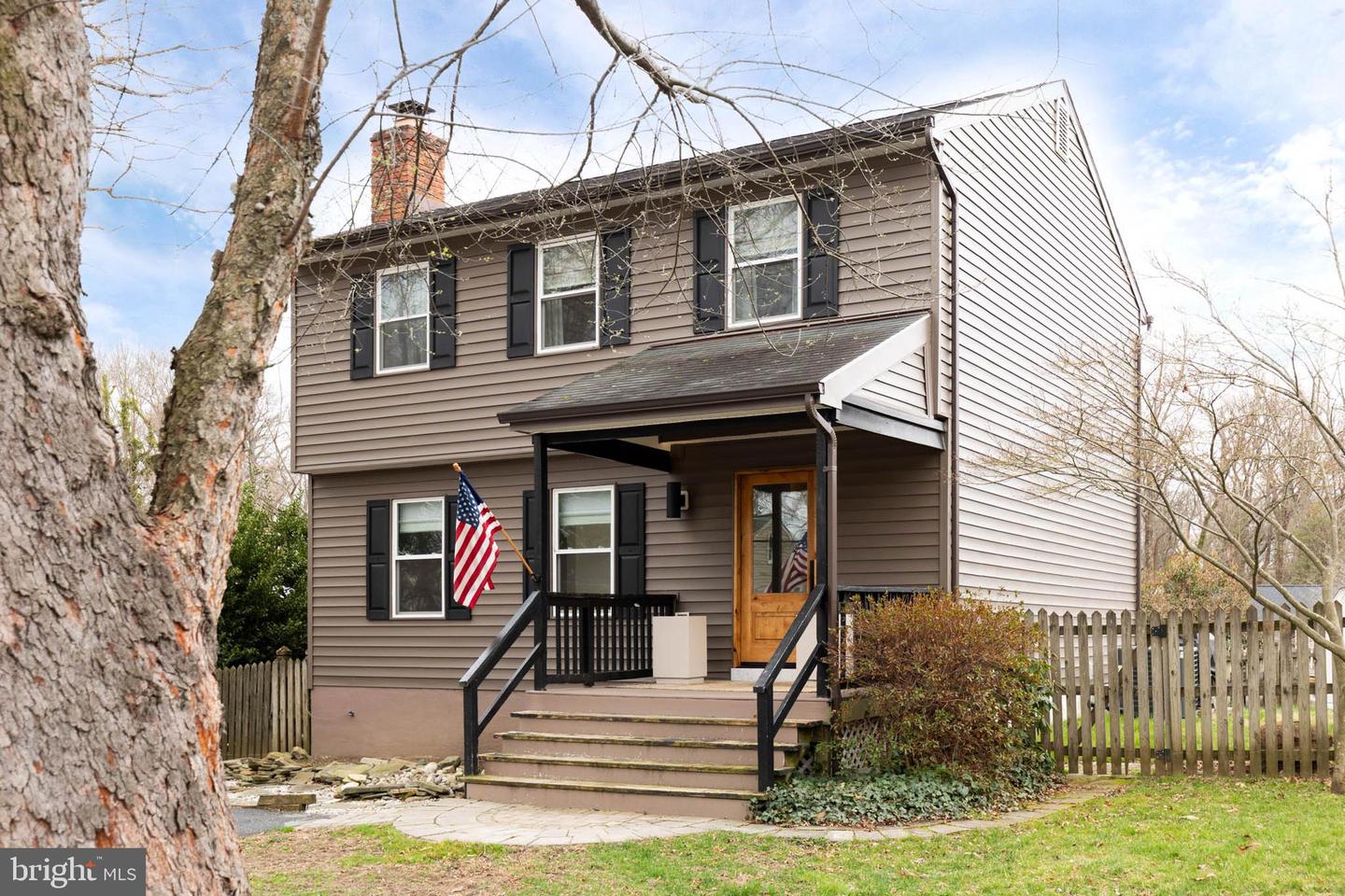 353 S Riverside Drive, Crownsville