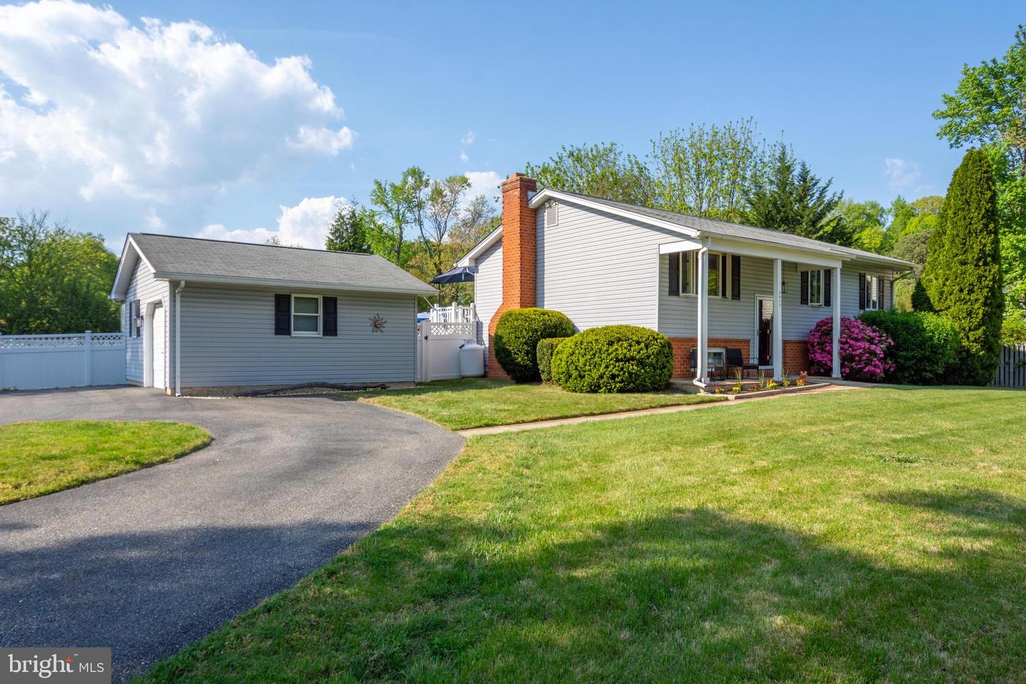 3542 Loch Haven Drive, Edgewater