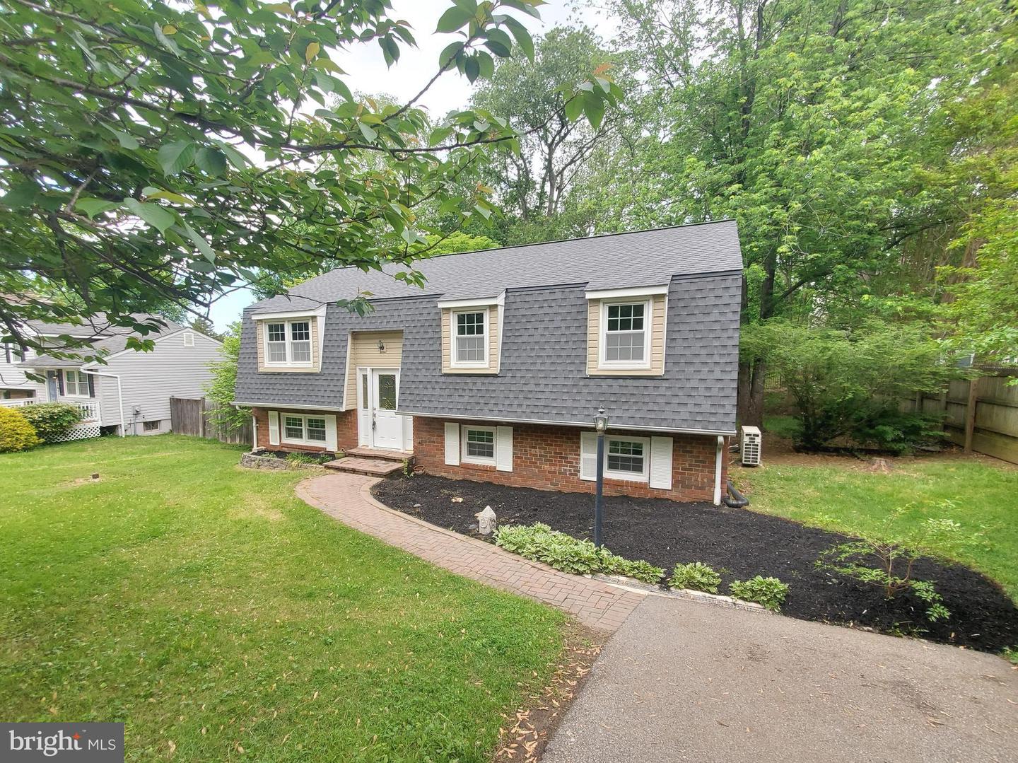 1122 Crestview Drive, Annapolis