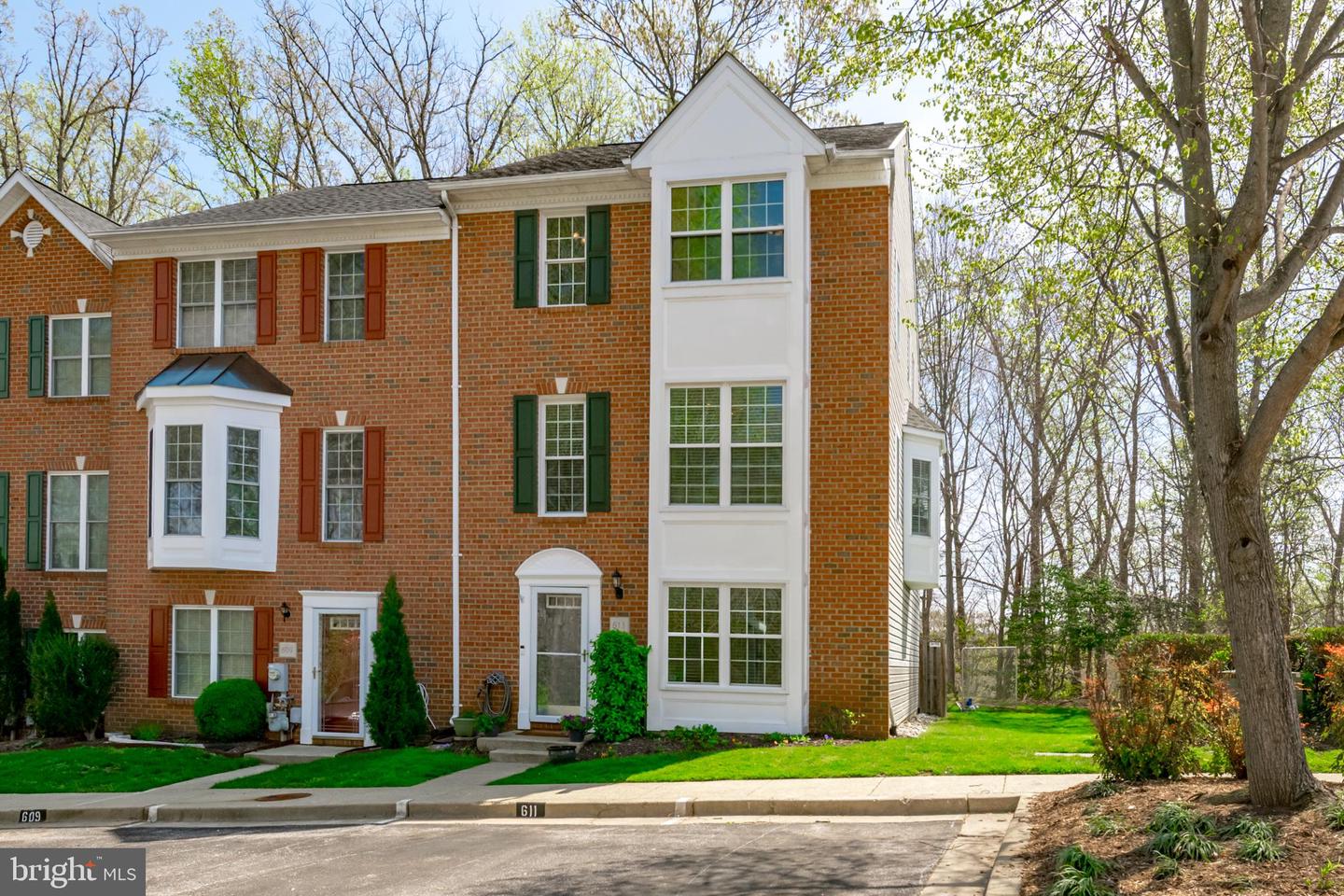 611 Bellerive Court, Arnold