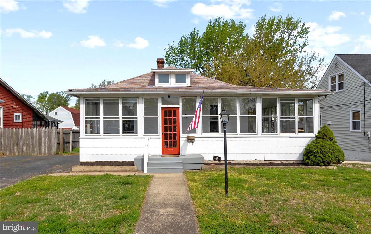 222 Wanda Road, Pasadena