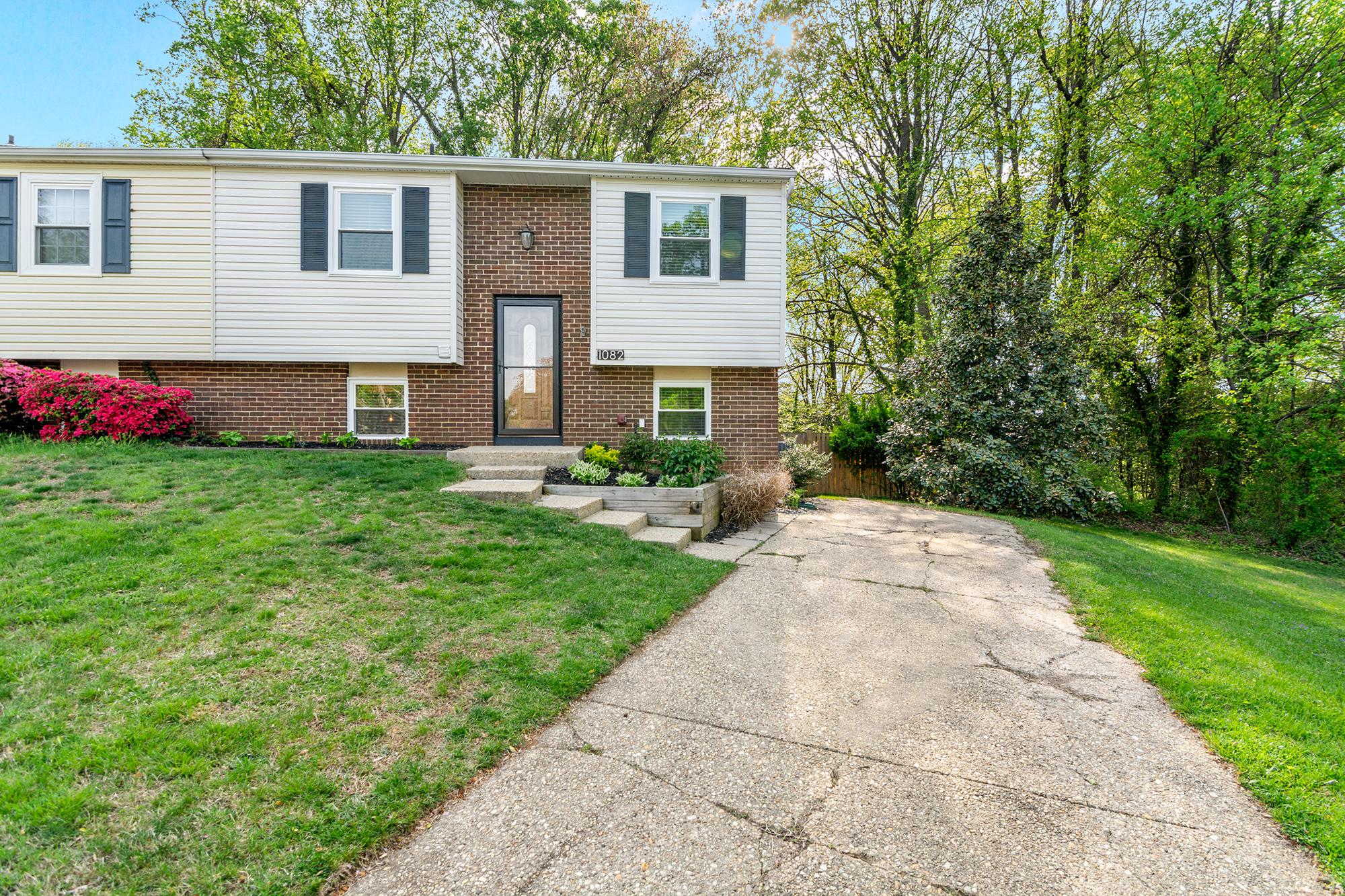 1082 Brightleaf Court, Arnold