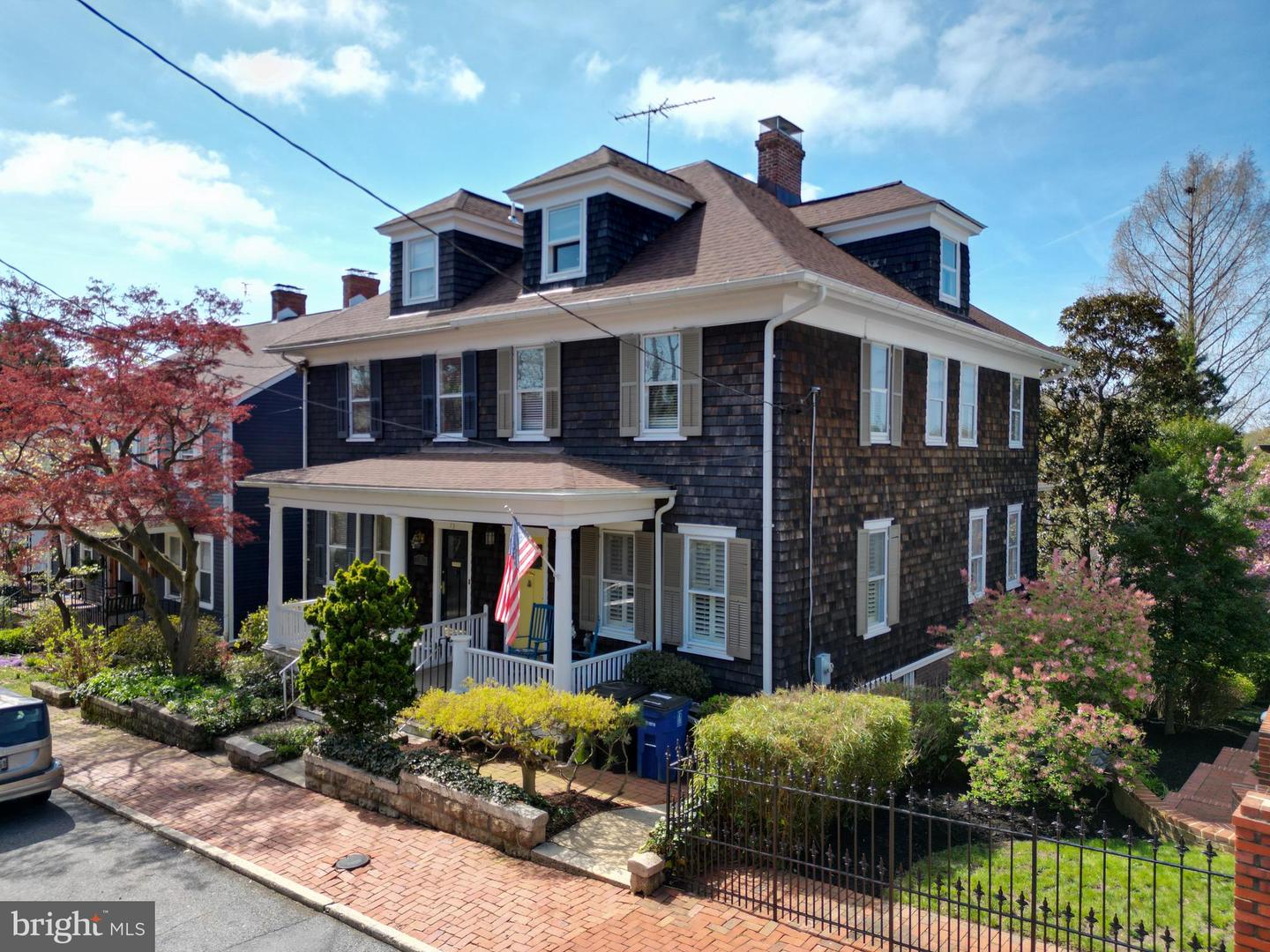 75 Shipwright Street