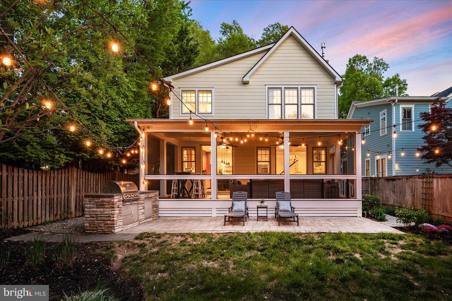 122 Chesapeake Avenue, Annapolis