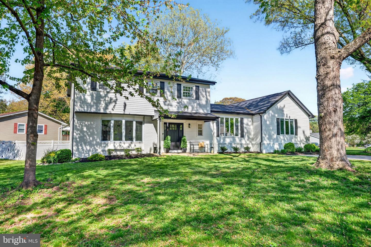 300 White Plains Court, Severna Park