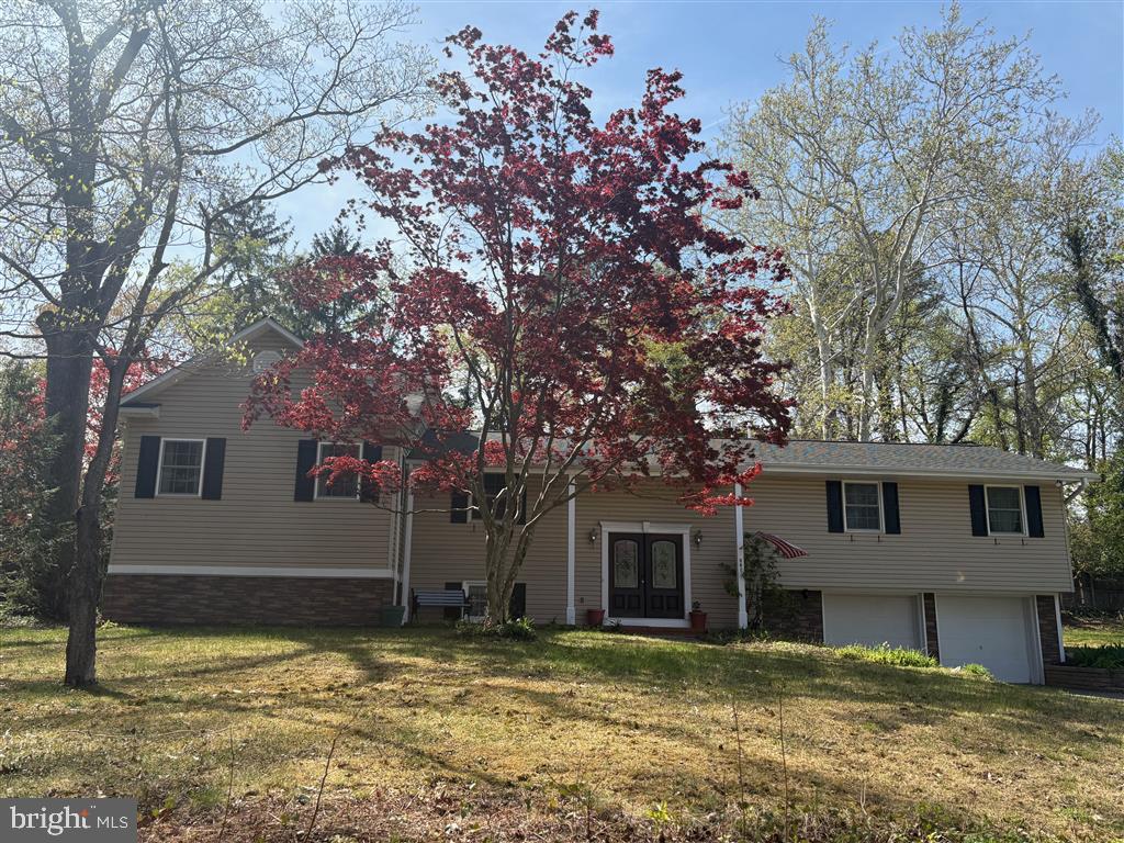 582 Richard Way