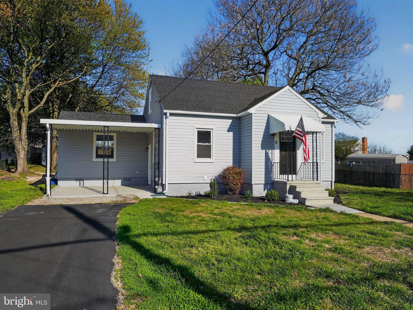 8 Hanford Drive, Harmans