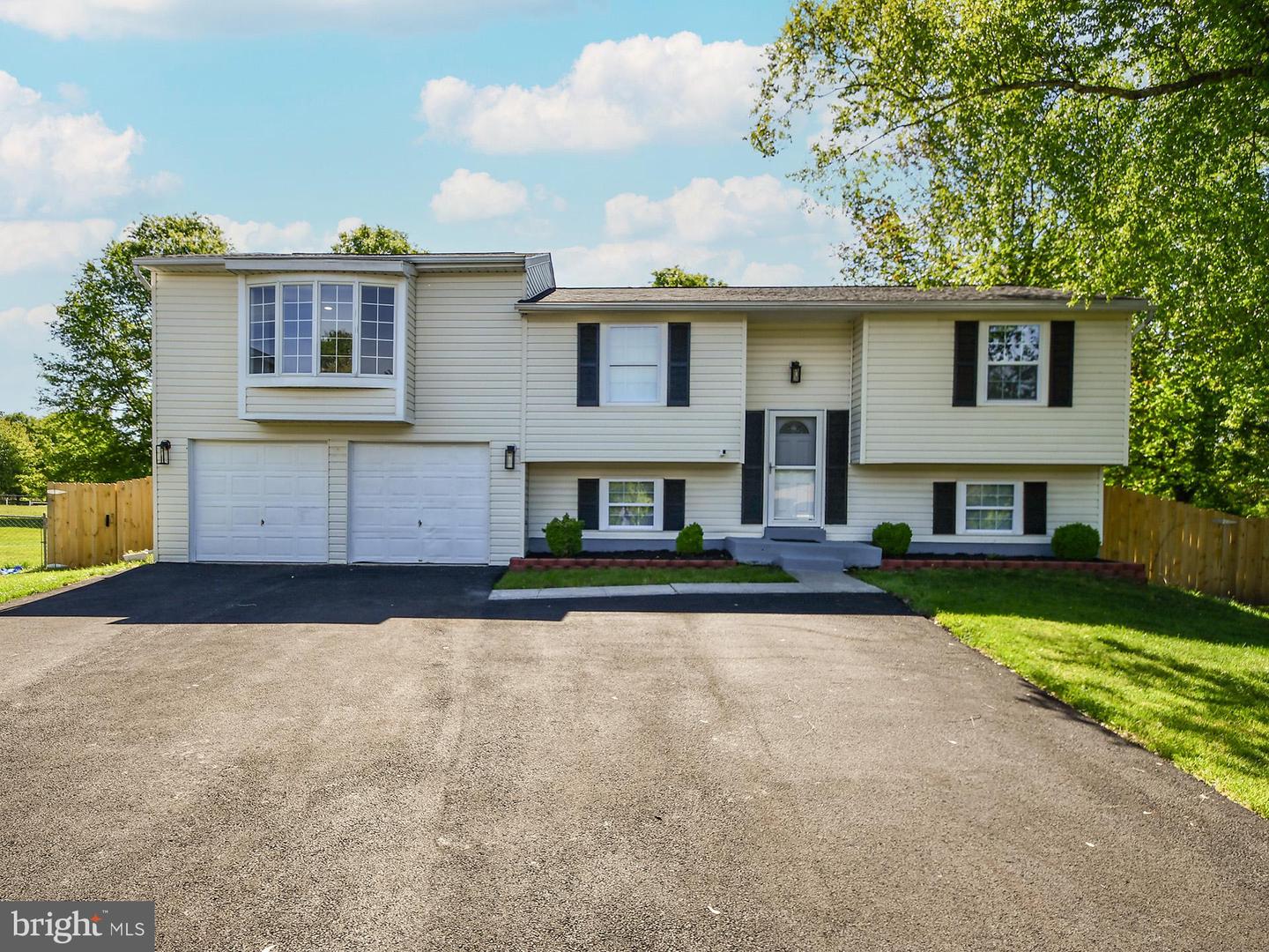 8139 Windmill Court, Severn