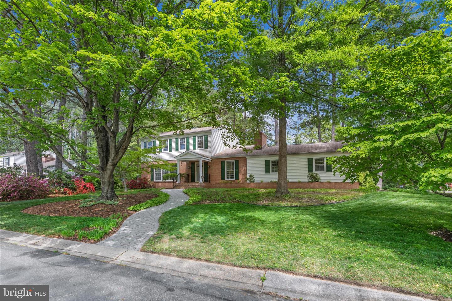 861 Twin Harbor Drive, Arnold