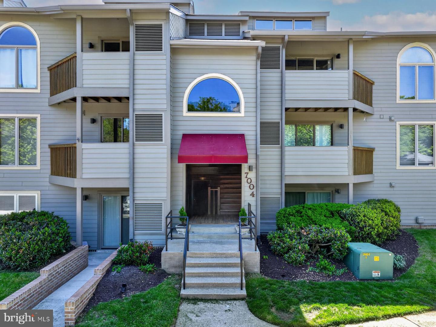 7004 Channel Village Court #102