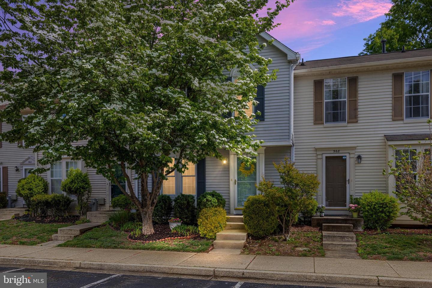 566 Quaker Ridge Court #116, Arnold