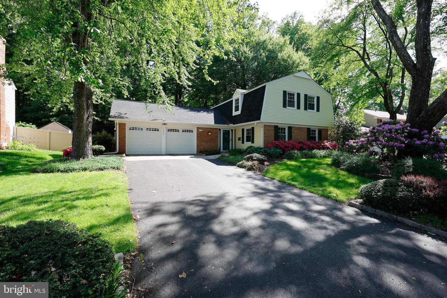 1776 Crofton Parkway, Crofton