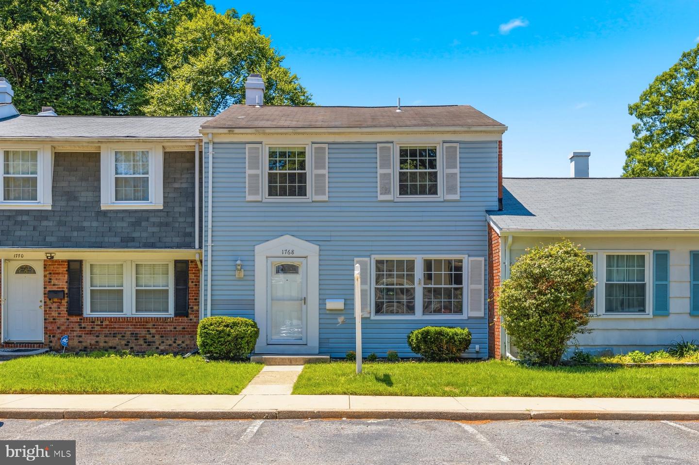 1768 Farmington Court, Crofton